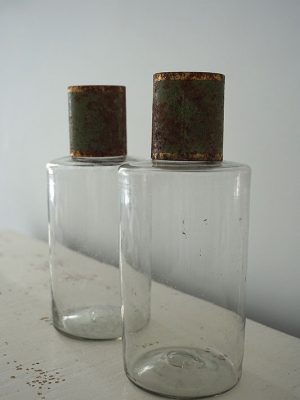antiguo frascos de farmacia