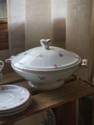 Sopera flores porcelana francesa