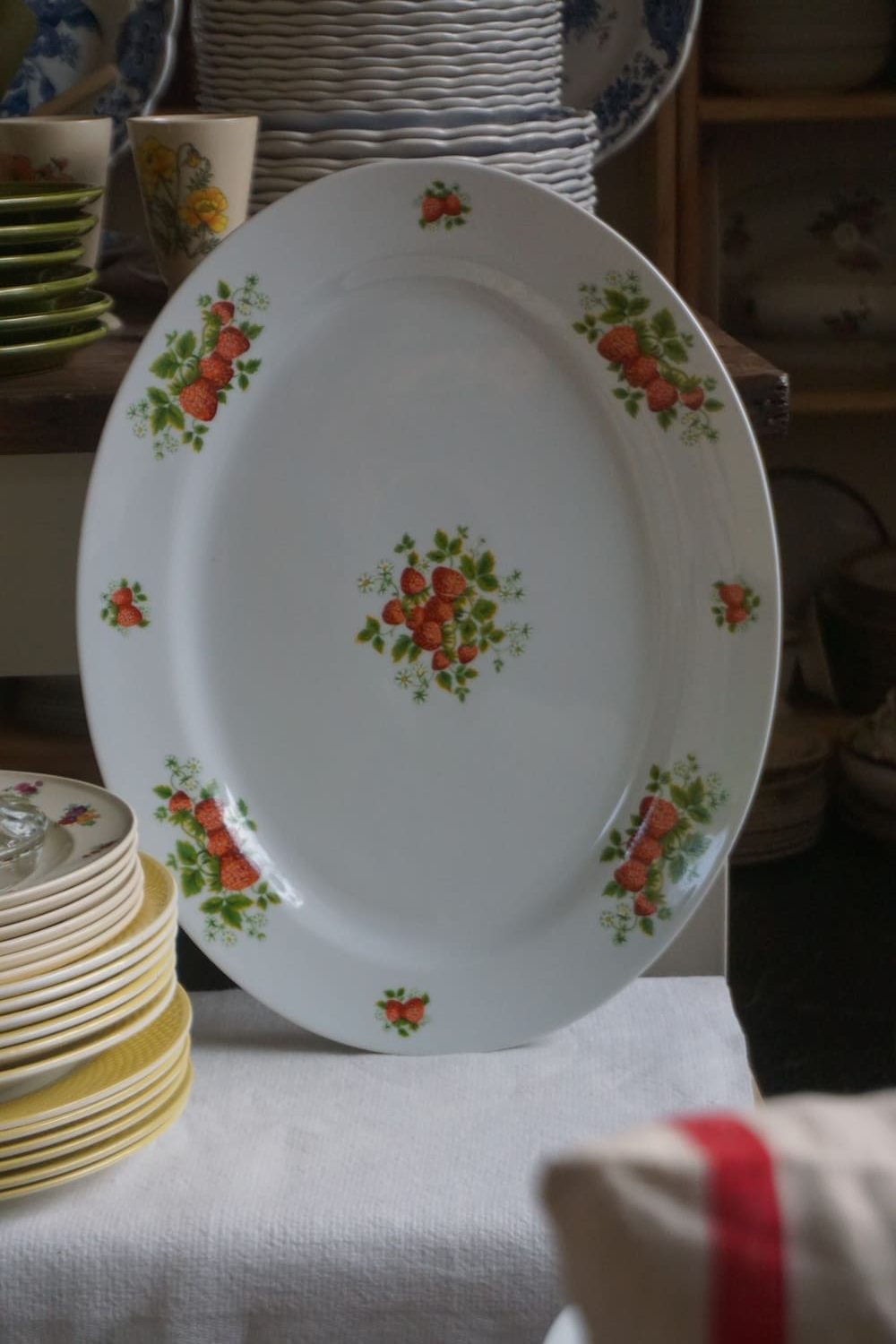 Fuente fresas porcelana Limoges